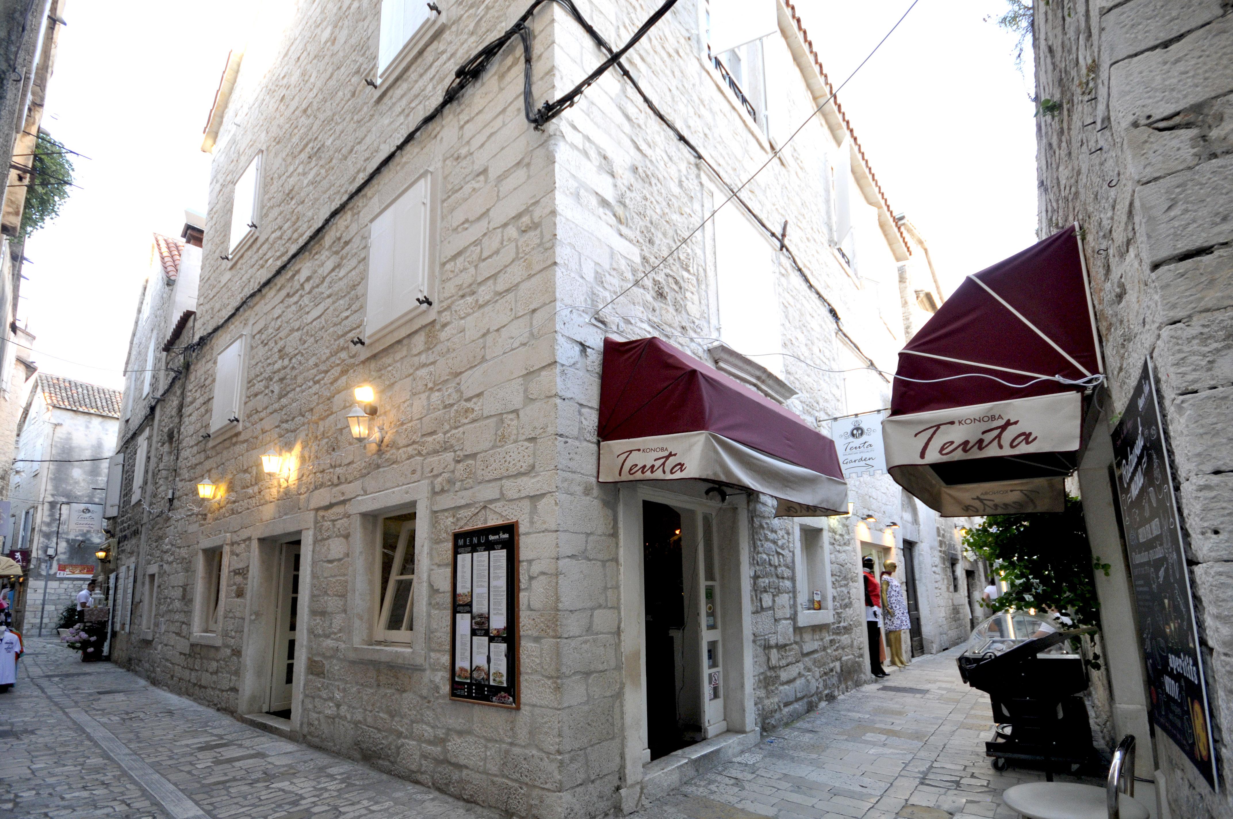 Palace Central Square Trogir Exterior foto